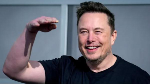 ماسك يبني إمبراطورية التريليون دولار