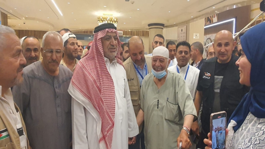 وزير الأوقاف يواصل متابعة أحوال حجاج البعثة الأردنية في المدينة المنورة