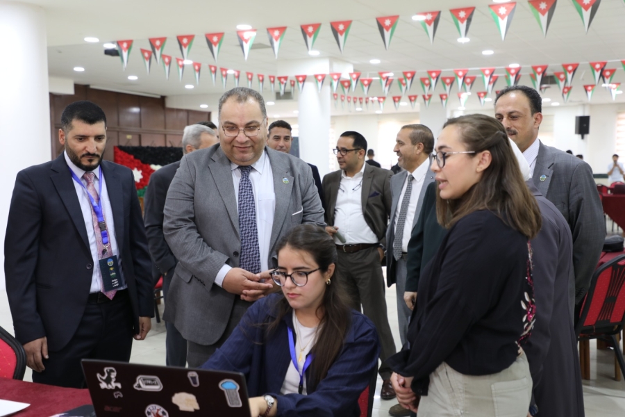 كلية تكنولوجيا المعلومات في جامعة الزرقاء تنظّم مسابقة لصناعة الألعاب الإلكترونية