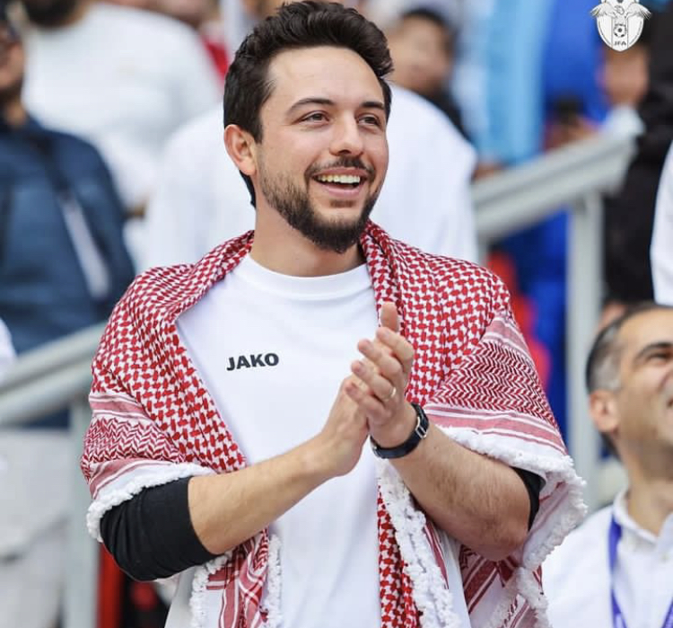 ولي العهد .. حديث رياضي يطرب القلوب ورسائل مهمة تحظى بتفاعل شعبي واسع