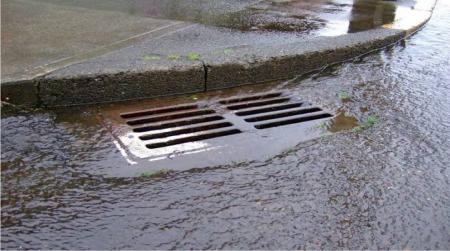 أمانة عمان تواصل تنفيذ شبكات تصريف مياه الأمطار