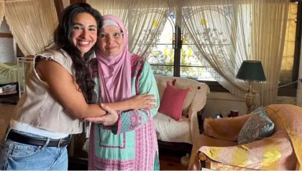 صلح واعتذار .. انتهاء أزمة مشيرة إسماعيل وآية سماحة