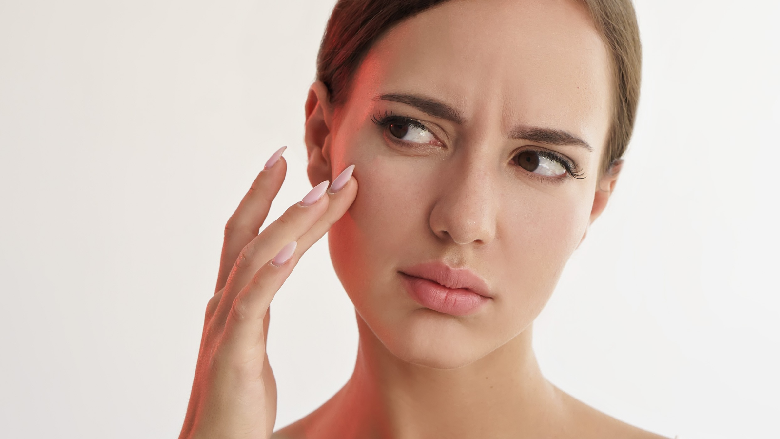 الأرق وتأثيره المباشر على نضارة البشرة