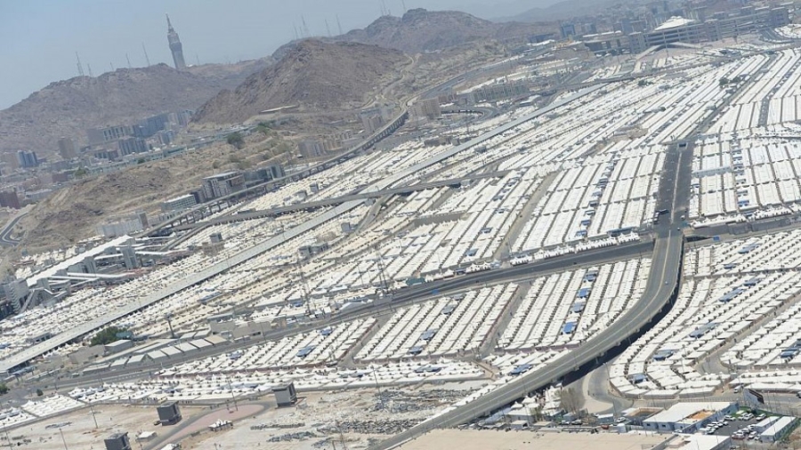 وزير الأوقاف يدعو حجاج البعثة الأردنية لتجنب الازدحام وعدم الخروج في الأجواء الحارة