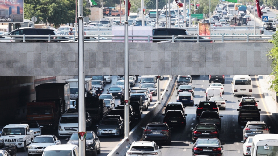 بدء التشغيل التجريبي لمشروع النقل بين العاصمة ومراكز المحافظات اليوم