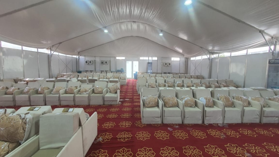 وزير الأوقاف يوصي الحجاج الأردنيين بالبقاء في خيام عرفات تجنبا لضربات الشمس