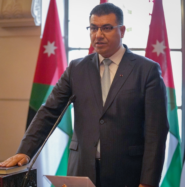 وزير الزراعة يتفقد مشاريع زراعية في لواء الكورة