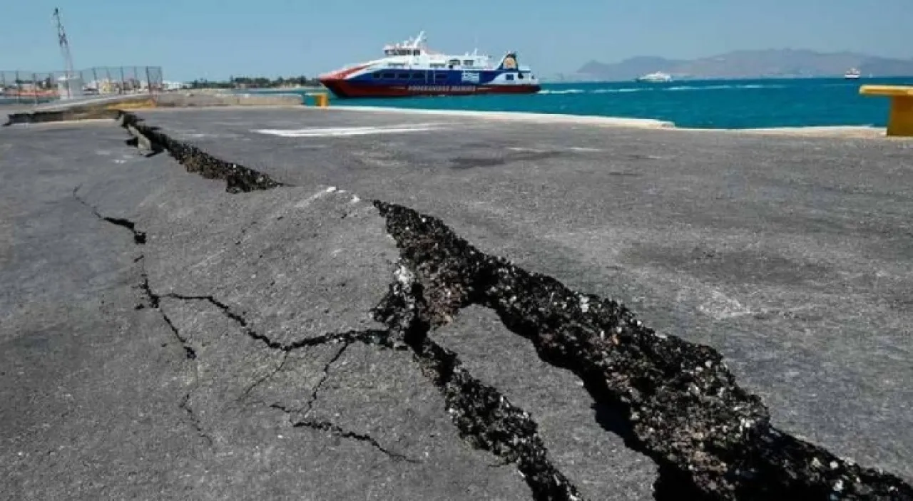 زلزال يضرب جزيرة يونانية ويشعر به سكان تركيا ومصر