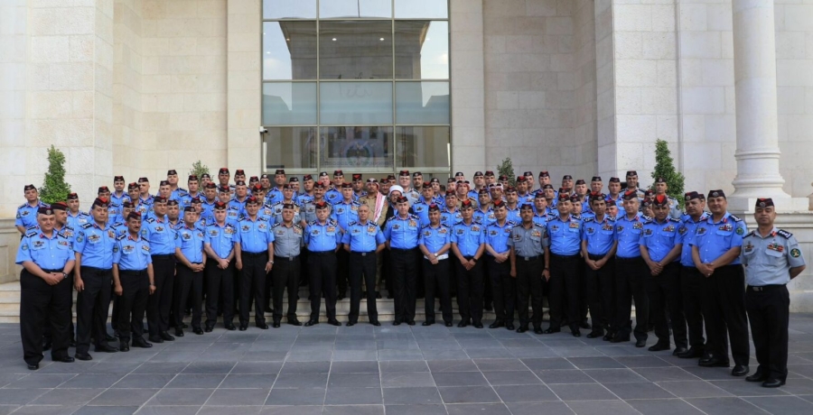 مدير الأمن العام يقلّد كبار الضباط رتبهم الجديدة