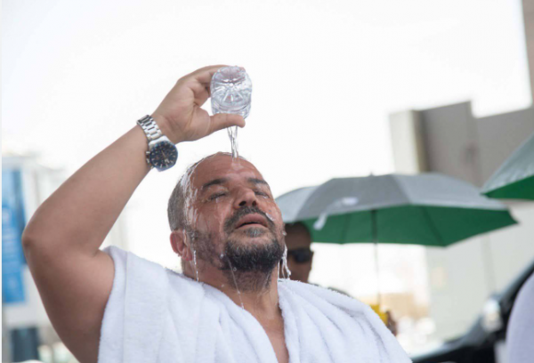 الخلايلة للحجاج: لا تخرجوا من الخيم بين العاشرة صباحًا والخامسة عصرًا