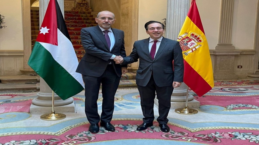 وزير الخارجية يلتقي مع نظيره الإسباني