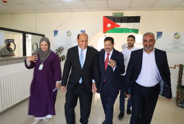 الرواشدة: دراسة لتأهيل مختبرات مركز المفرق خدمةً لأغراض البحث العلمي