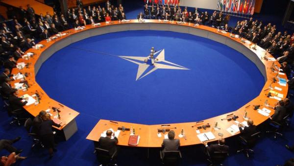 المستشار الألماني: لا شك ببقاء أميركا في حلف الناتو