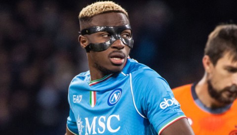 أوسيمين يوجه صدمة كبيرة لنادي الهلال