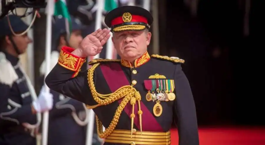 التوثيق الملكي يعرض وثيقة بمناسبة يوم الجيش