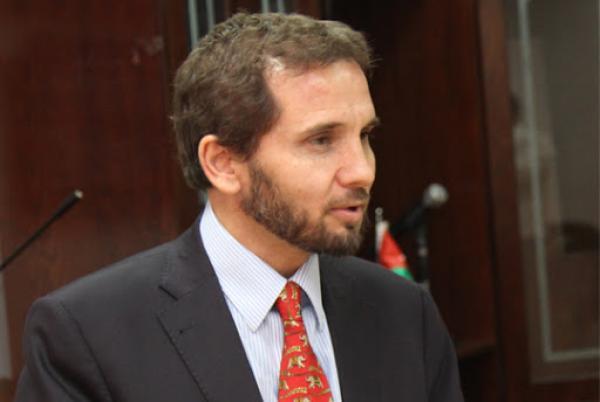 بقايا الصواريخ الاعتراضية التي أطلقها الاحتلال لاعتراض الصاروخ اليمني حيث عثر عليها في الظاهرية قضاء الخليل