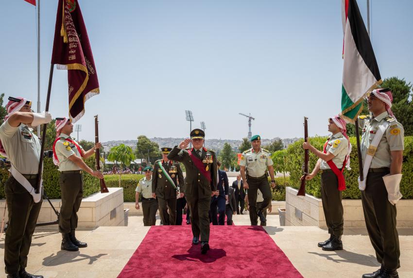 الملك يرعى في صرح الشهيد احتفال الجيش العربي بالمناسبات الوطنية