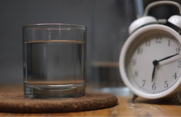 ما الذي يفعله صيام الماء بجسمك في أقل من أسبوع؟