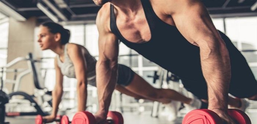 أيهما أفضل: البدء بتمارين الأوزان أم الكارديو؟