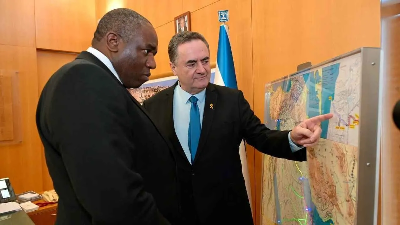 وزير خارجية إسرائيل يرفض استقبال اتصال من نظيره البريطاني