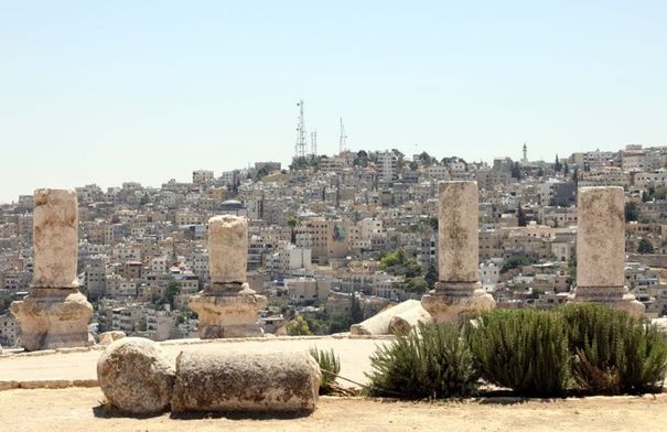 طقس حار نسبيا في أغلب المناطق حتى السبت