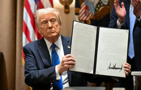 رويترز: إدارة ترامب تحث دول على عدم المشاركة في مؤتمر حل الدولتين