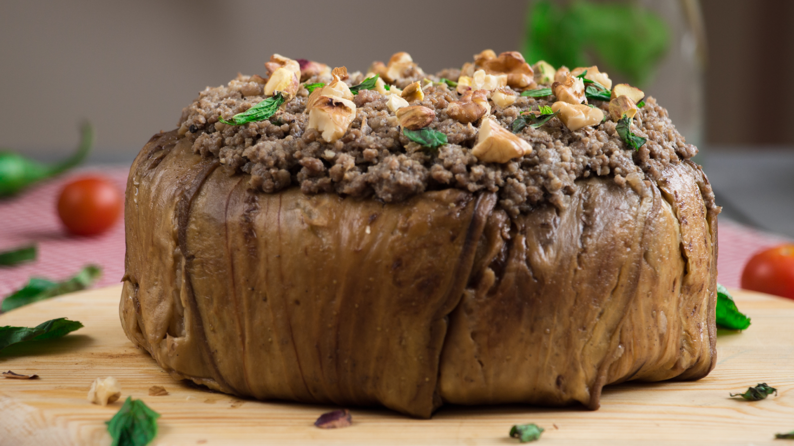 مقلوبة الباذنجان باللحم.. الطبق الشرقي الأشهى