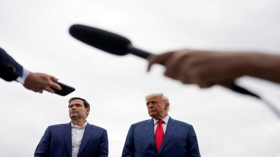 واشنطن متمسكة بجولة المحادثات المقررة مع إيران في مسقط الأحد