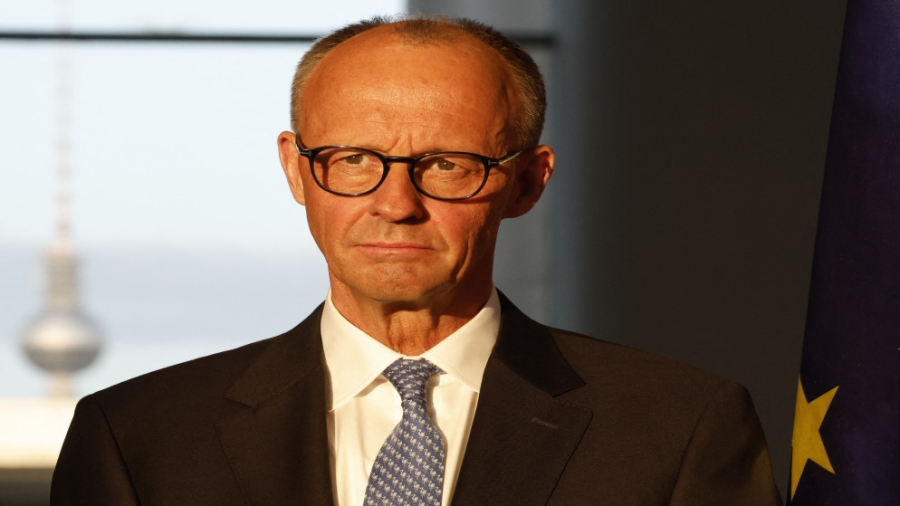 المستشار الألماني: نتنياهو أبلغني بالهجوم على إيران