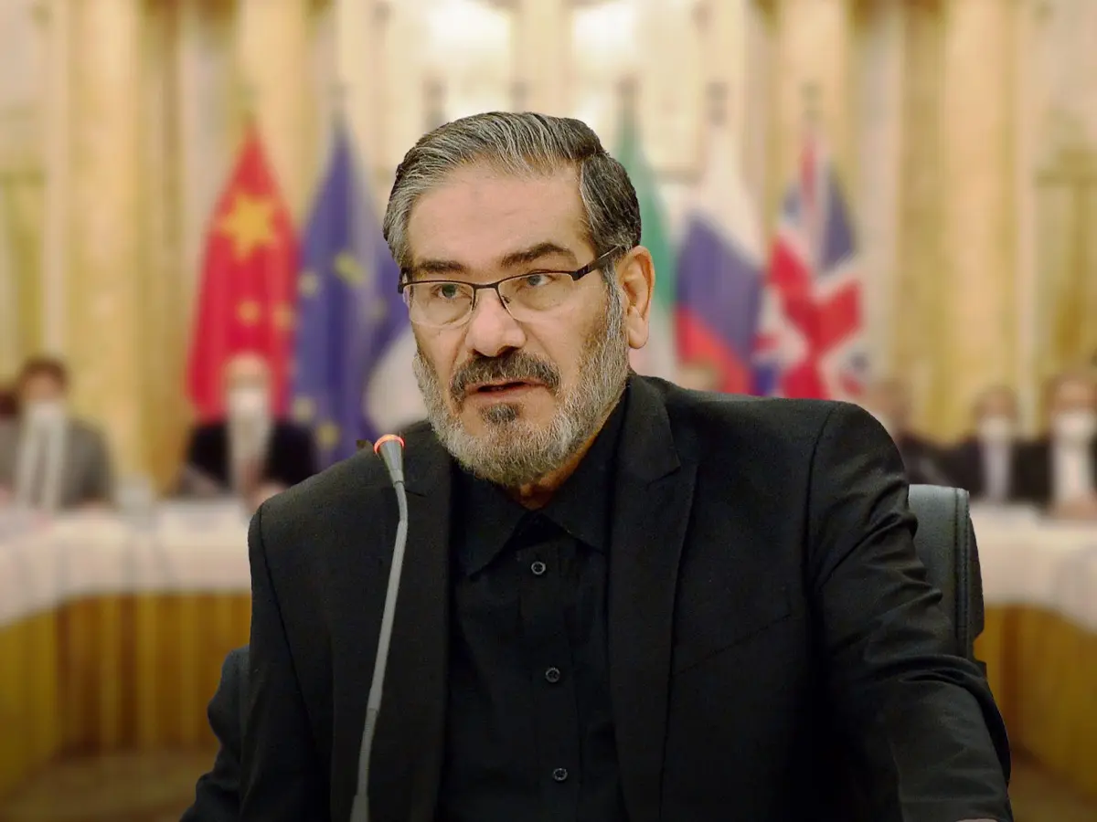 أنباء عن إصابة علي شمخاني مستشار المرشد الإيراني