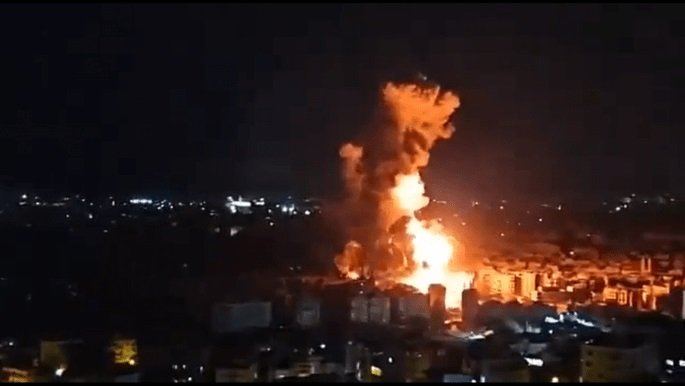 وسائل إعلام رسمية إيرانية: هجمات إسرائيلية جديدة في طهران وسماع دوي نيران الدفاع الجوي فوق المدينة