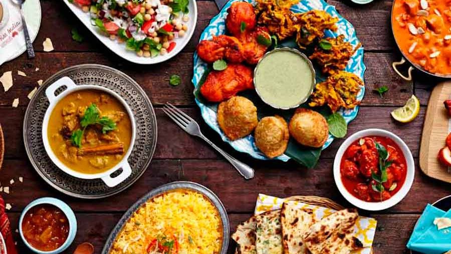 بدون لحوم .. طريقة عمل فتة الباذنجان المفيدة