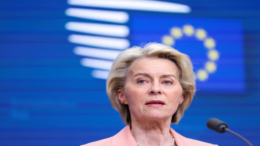 فون دير لاين تؤكد لنتنياهو أن حلا تفاوضيا بشأن إيران أفضل على المدى البعيد