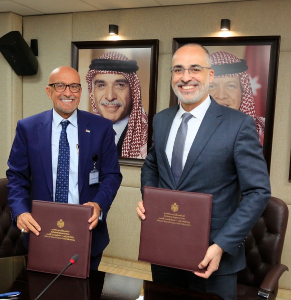 توقيع مذكرة تفاهم بين سلطة وادي الأردن وجامعة الحسين التقنية