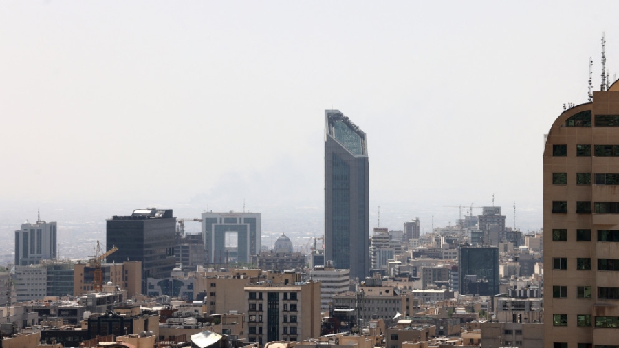 الجيش الإسرائيلي يطلب إخلاء منطقة في وسط طهران