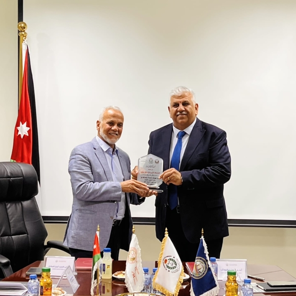 مذكرة تفاهم بين جائزة الحسن للشباب والجامعة الأميركية في مادبا