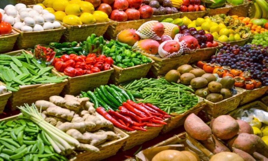 البطاطا بــ  20 و40 قرشا  والبندورة بــ 10 و25 قرشا... تعرف على أسعار الخضار في السوق المركزي لليوم