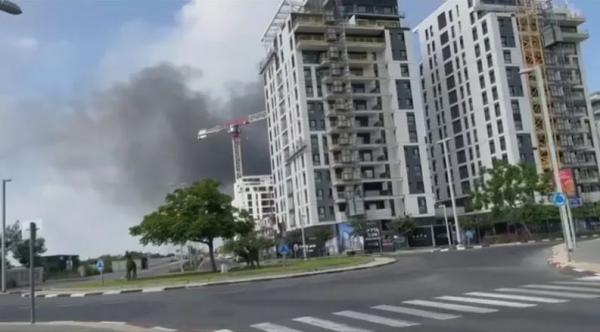 مصابون وعالقون برشقة صاروخية جديدة على الاحتلال