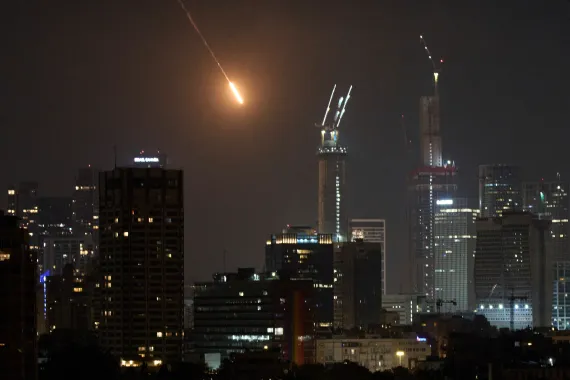 الحرس الثوري الإيراني يعلن بدء موجة هجمات جديدة على إسرائيل