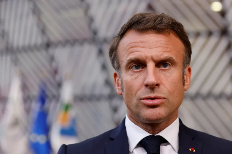 ماكرون يدعو لوقف إطلاق النار في غزة واستئناف المساعدات