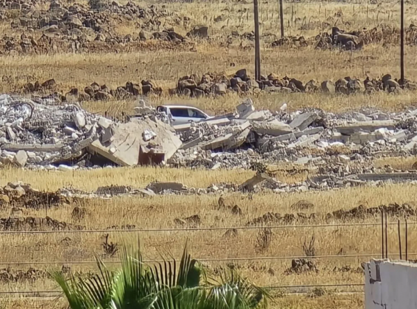 الجيش الإسرائيلي يهدم 16 منزلًا في ريف القنيطرة