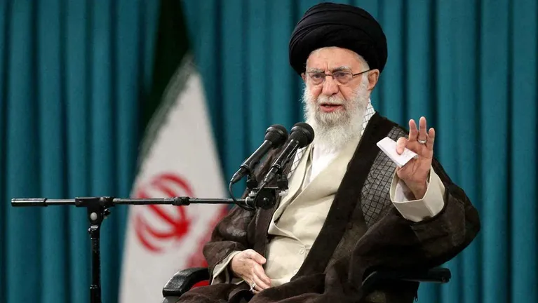 خامنئي: لن نساوم الصهاينة أبدا