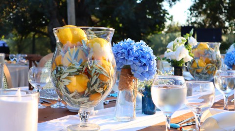 كيف تحمين ضيوف زفافكِ من حرارة صيف 2025؟ نصائح ذكية لحفل مريح ولا يُنسى