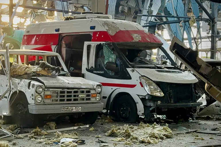 الطيران الإسرائيلي يستهدف مقر الهلال الأحمر الإيراني