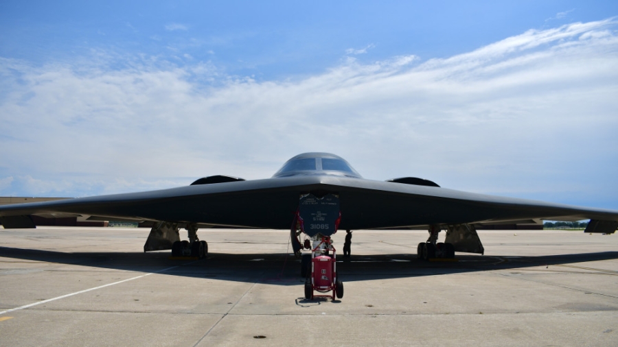 ما هي القاذفات الأميركية بي2 والقنابل الخارقة للتحصينات والبدائل؟