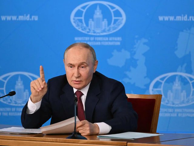 روسيا تحذر من التدخل الأميركي بين إيران وإسرائيل