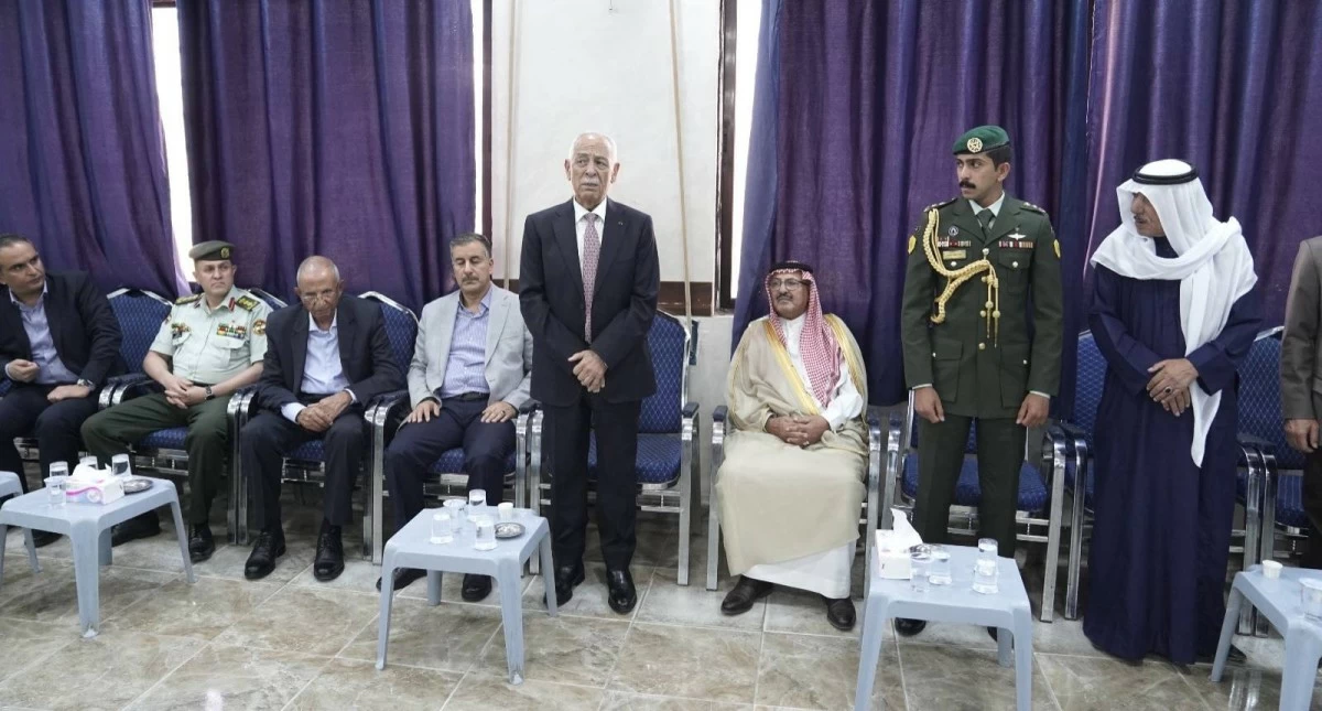 مندوبا عن الملك وولي العهد...العيسوي يعزي عشيرة النجادا