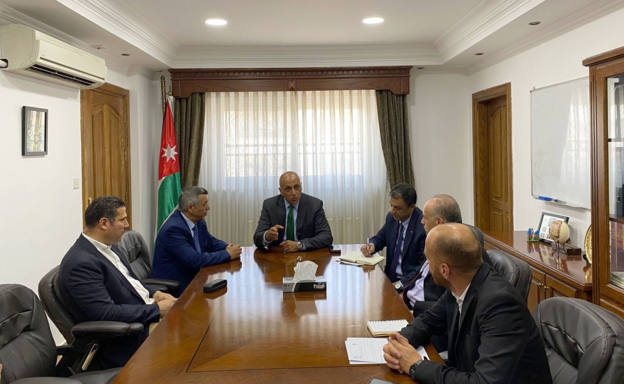 وزارة البيئة وبلدية مادبا توقعان اتفاقية لإنشاء متنزه الفيصلية البيئي