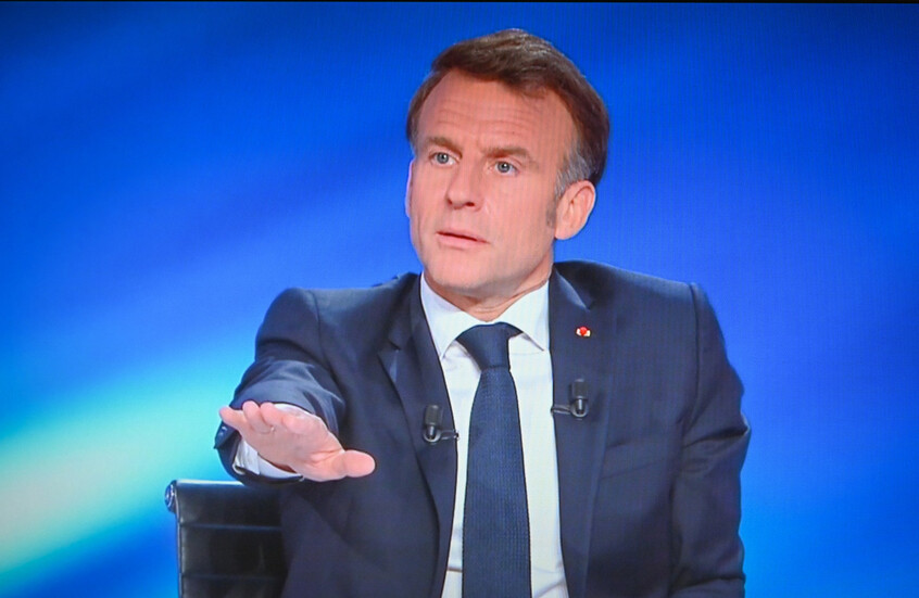 ماكرون يؤكد أهمية استمرار عمل الوكالة الدولية للطاقة الذرية