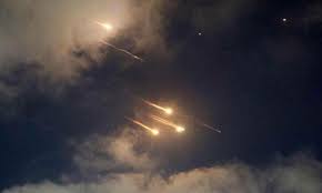 وكالة أنباء فارس: إيران تبدأ هجوما صاروخيا ضد فلسطين المحتلة